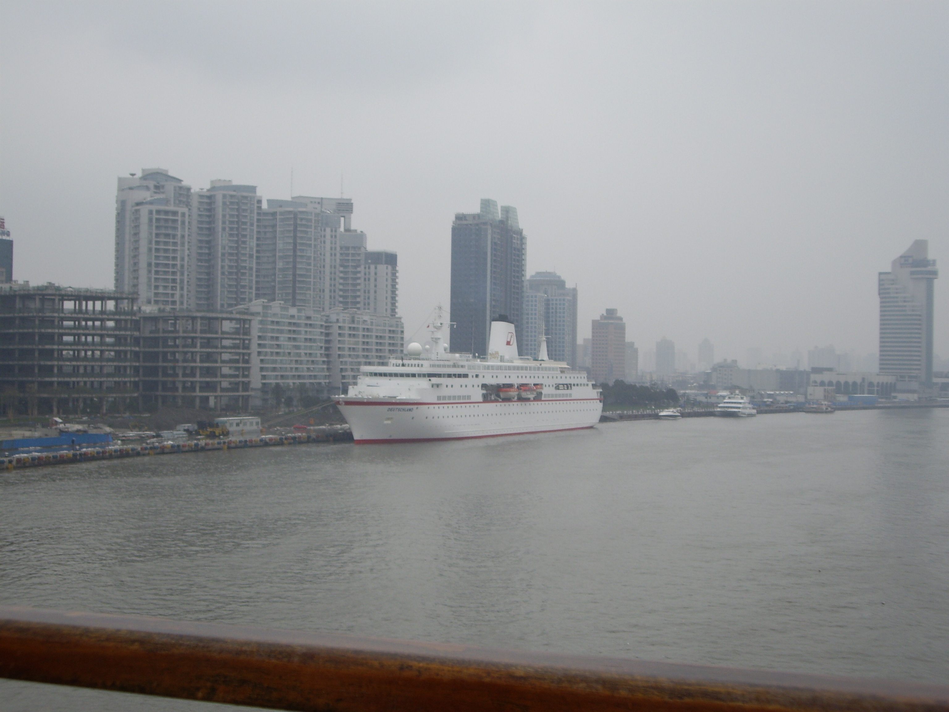 上海国際船