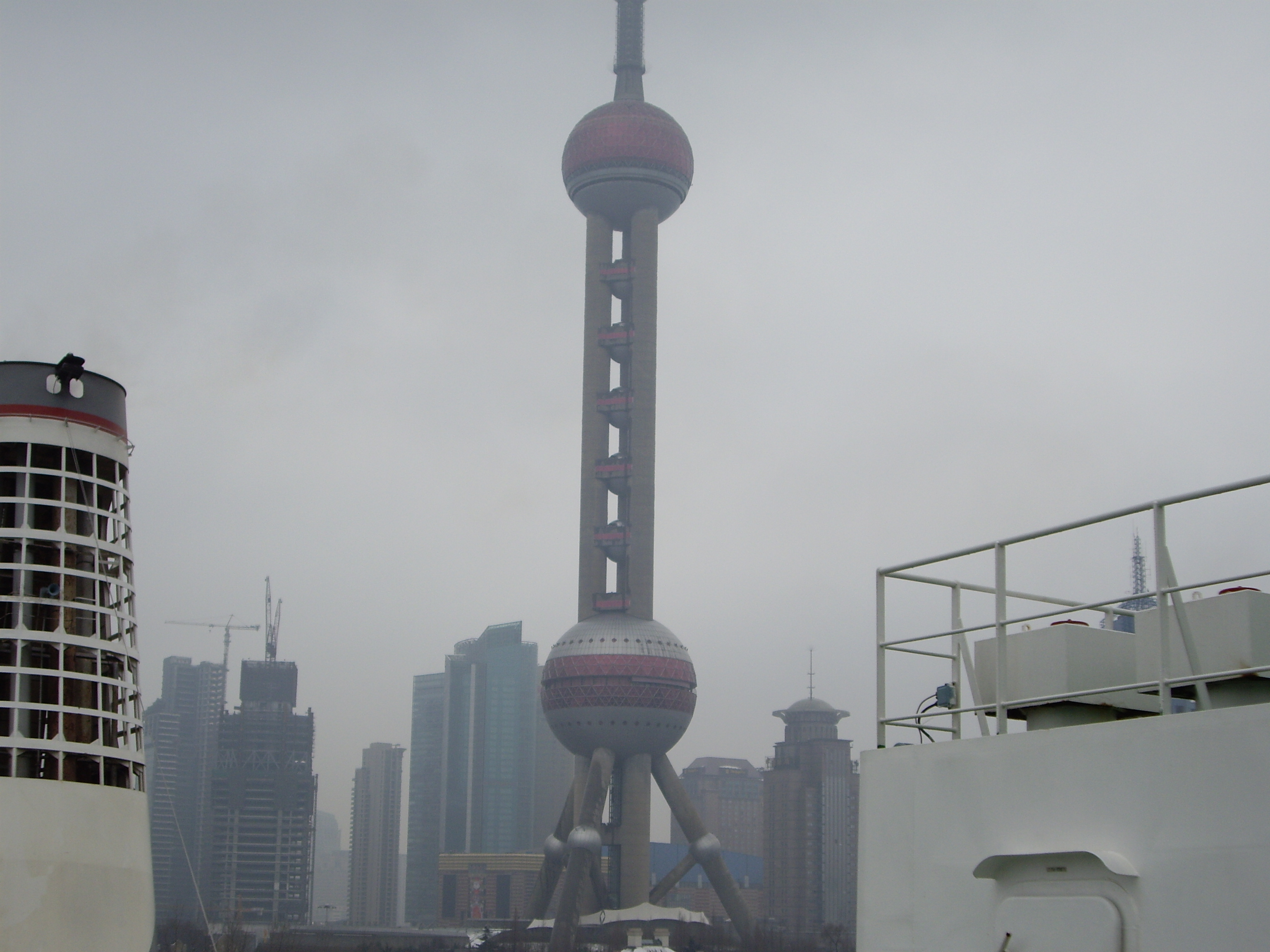 上海フェリー　蘇州号　東方明珠塔